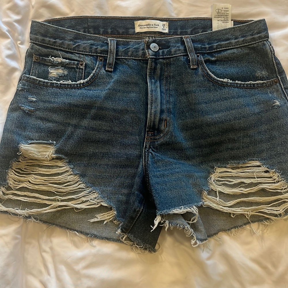 A&F destroyed Boyfriend Shorts